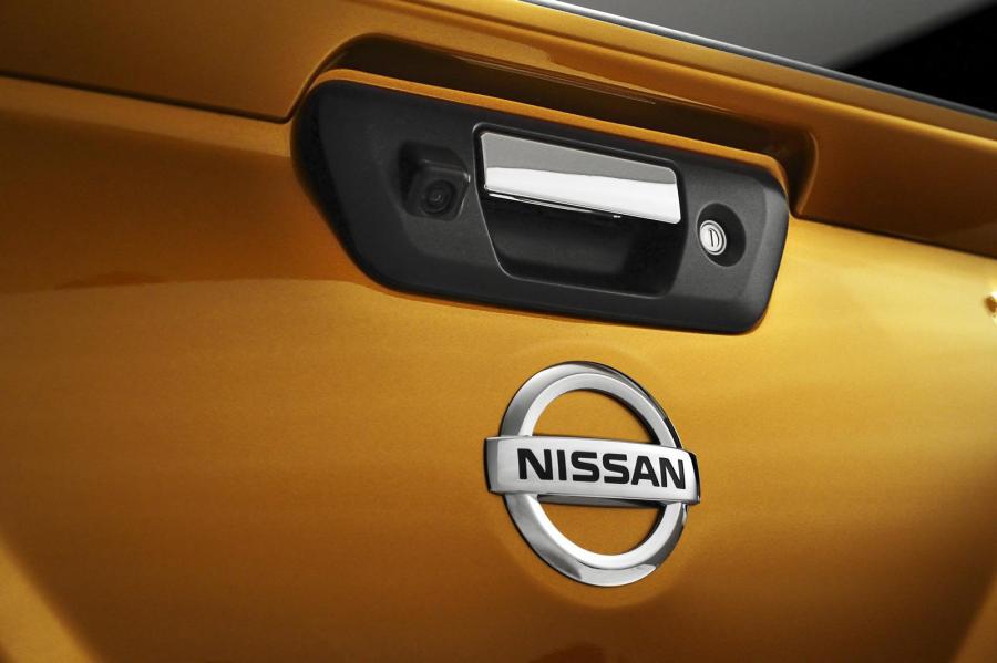  Nissan NP300 Navara Double Cab 2014 года  (TH) (фото 20 из 34)